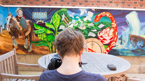 More mural